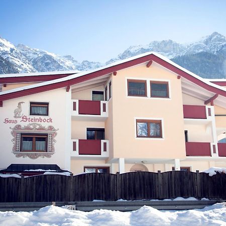 Haus Steinbock Panzió Neustift im Stubaital Kültér fotó