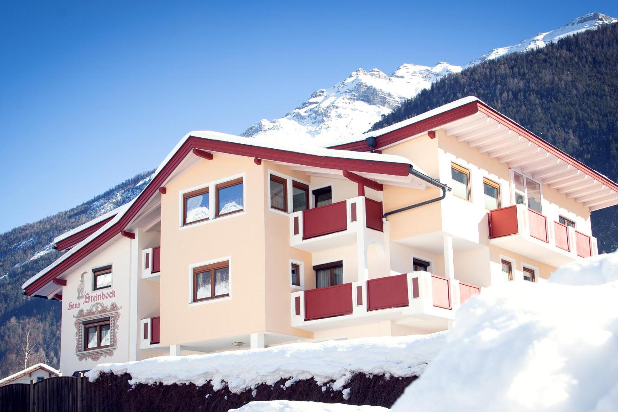 Haus Steinbock Panzió Neustift im Stubaital Kültér fotó
