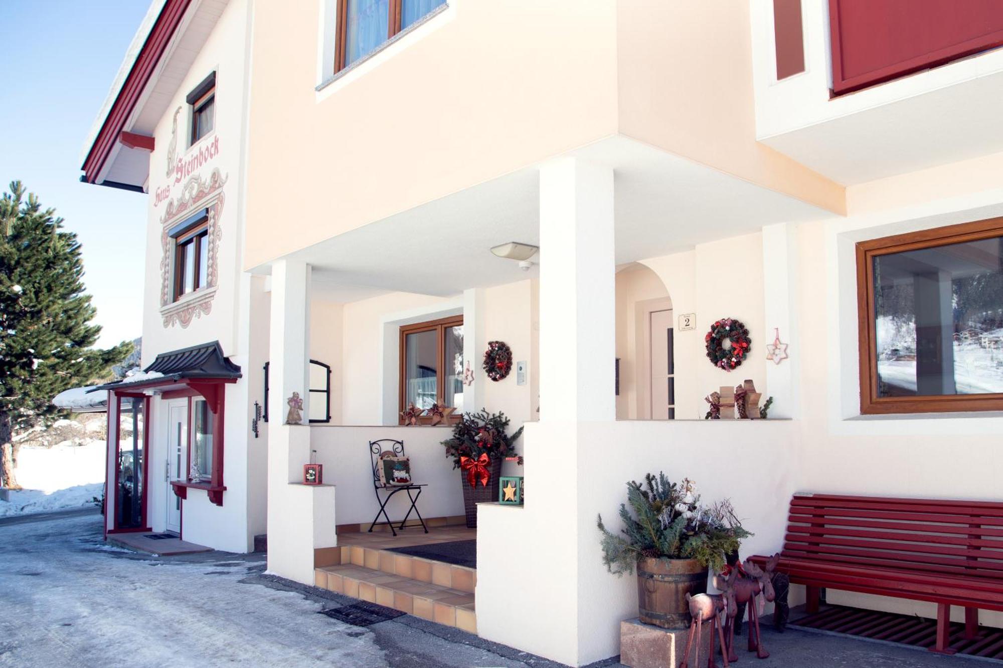 Haus Steinbock Panzió Neustift im Stubaital Kültér fotó