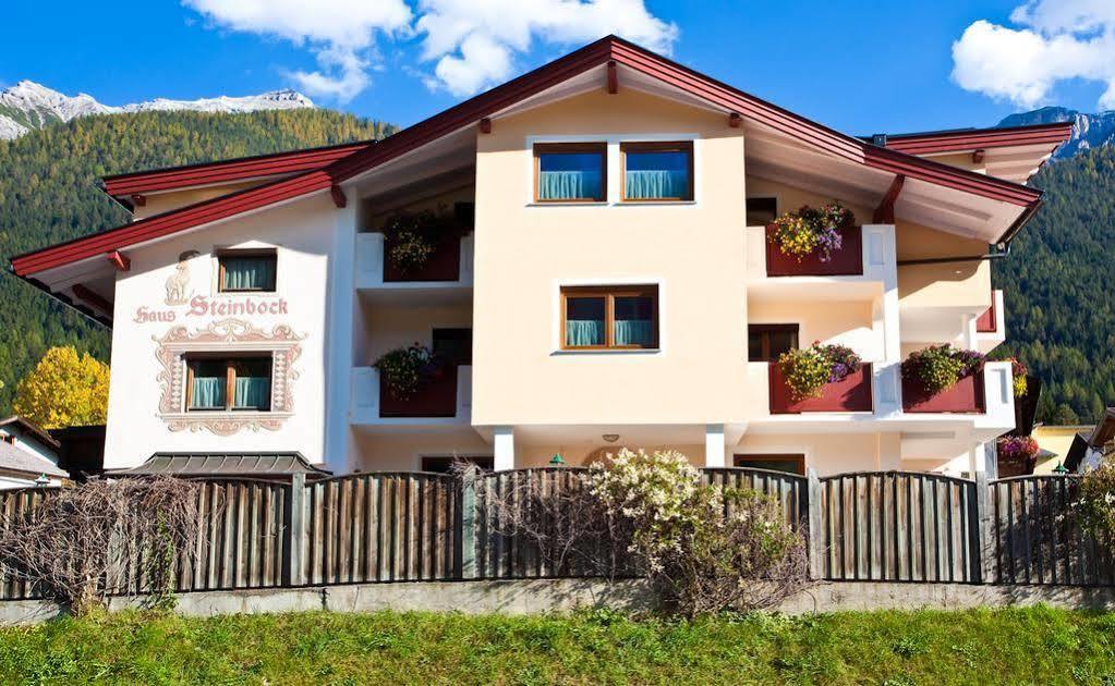 Haus Steinbock Panzió Neustift im Stubaital Kültér fotó
